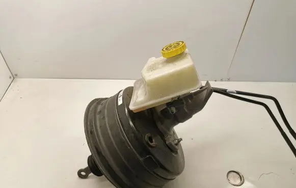 Jeep Grand Cherokee Brake booster