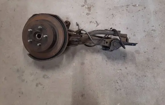 Subaru Legacy Stub axle 