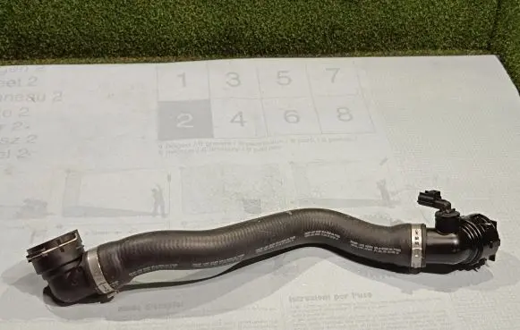 Land Rover Defender Engine coolant pipe/hose NPLA8286AA