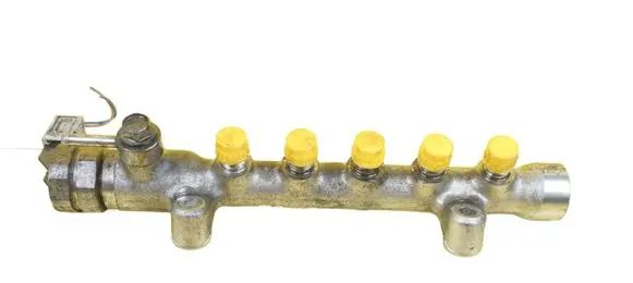 Mazda 6 Fuel line pipe SH01