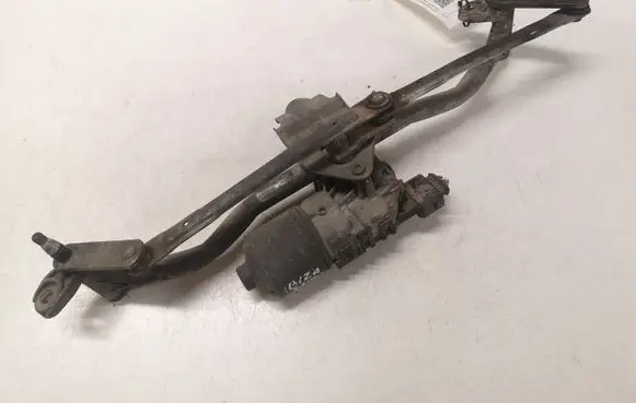 Front wiper linkage and motor