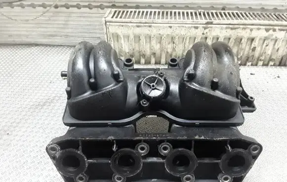 Volkswagen Polo III 6N 6N2 6NF Intake manifold 030129711BP