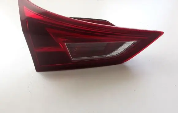 Toyota Auris E180 Tailgate rear/tail lights 8159102490