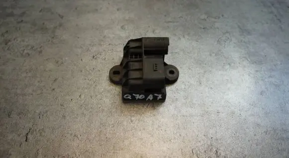 Infiniti Q70 Y51 Glow plug pre-heat relay A6519003103