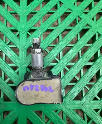 BMW X1 F48 F49 Tire pressure sensor 6855539 S180052056H