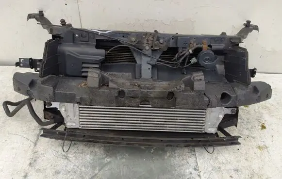 Nissan Qashqai Radiator support slam panel