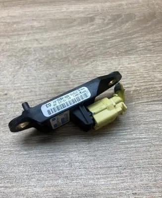 Honda CR-V Airbag deployment crash/impact sensor 77970SDNA812M1