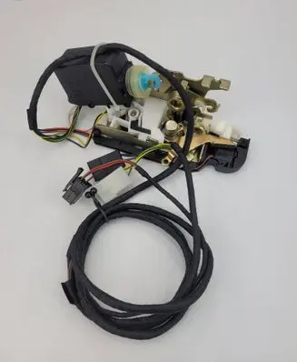 Mercedes-Benz Sprinter W901 W902 W903 W904 Front door lock A6387200135