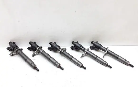 Fuel injectors set