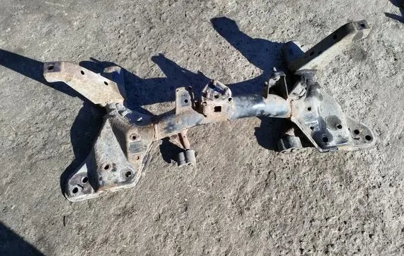 Mazda 323 Front subframe