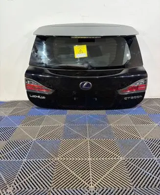 Lexus CT 200H Tailgate/trunk/boot lid 