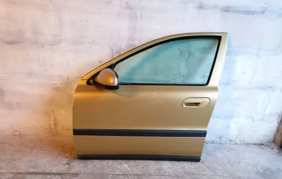 Volvo S60 Front door