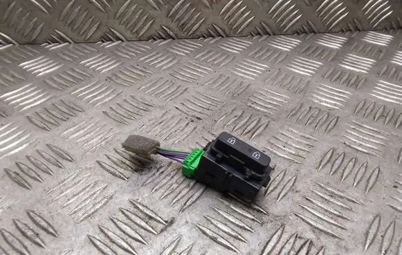 Volvo V60 Central locking switch button 31318989
