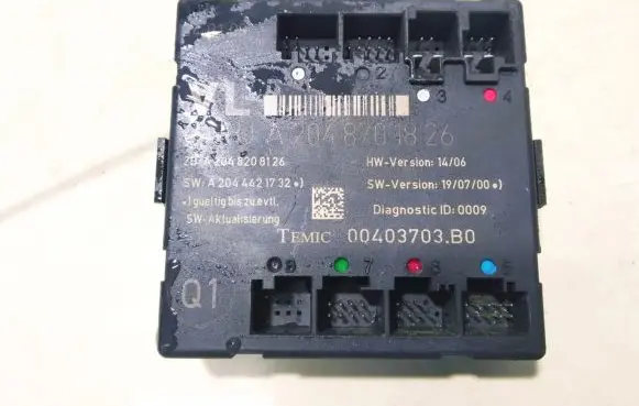Mercedes-Benz C AMG W204 Door control unit/module a2048701826 00403703.b0