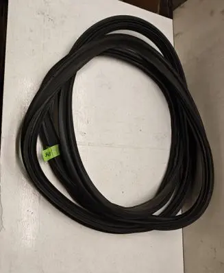 Hyundai Ioniq 5 Trunk rubber seal (body) 