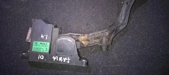 Skoda Fabia Mk1 (6Y) Accelerator throttle pedal 0280752219 6q2721503c