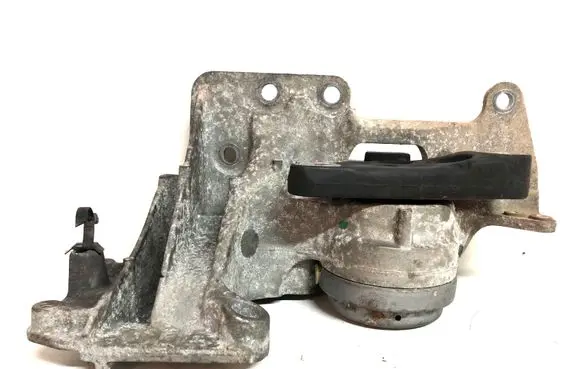 Nissan X-Trail T31 Engine mount bracket 11220JD700