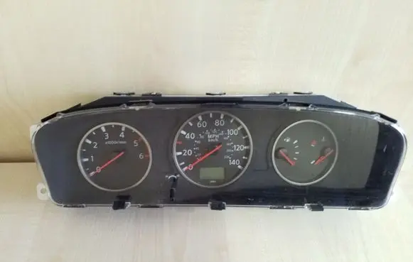 Nissan X-Trail T30 Speedometer (instrument cluster) EQ320FU