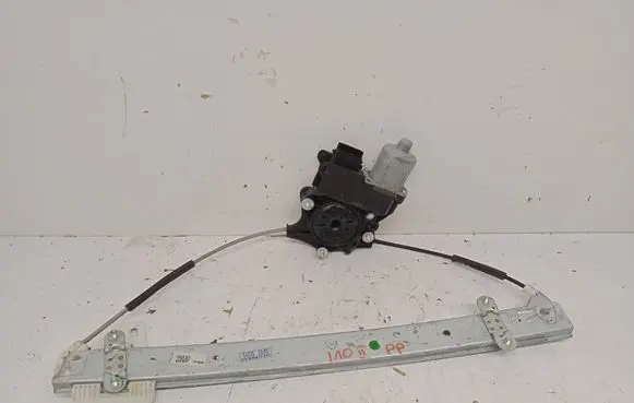 Hyundai i10 Front door window regulator with motor 82402B4120