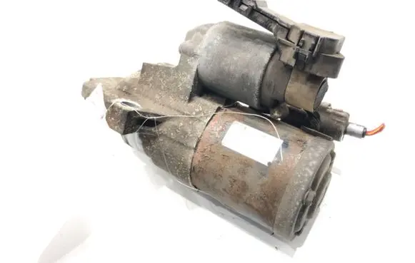 Mazda 6 Starter motor M000T37271