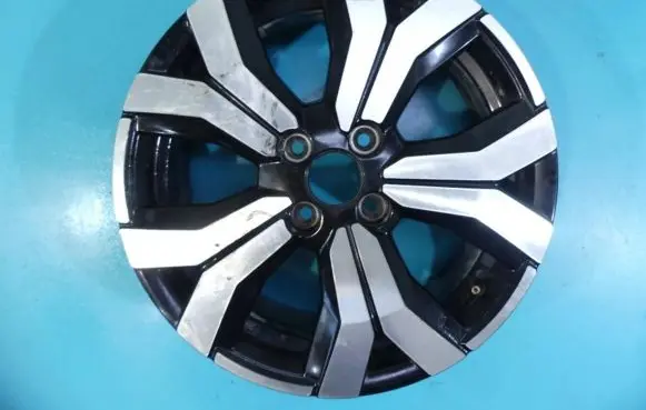 R16 alloy rim
