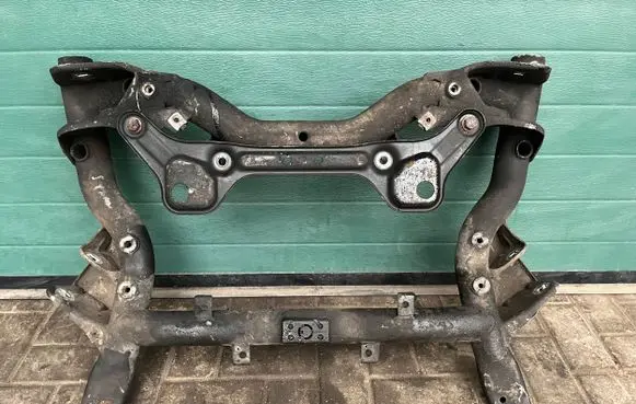 Mercedes-Benz C W204 Front subframe