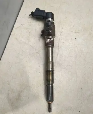 Fuel injector