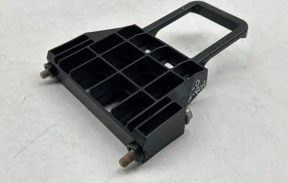 Mercedes-Benz A W169 Battery bracket A1696102136