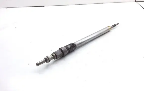 Mercedes-Benz Sprinter W906 Glow plug A0011597301