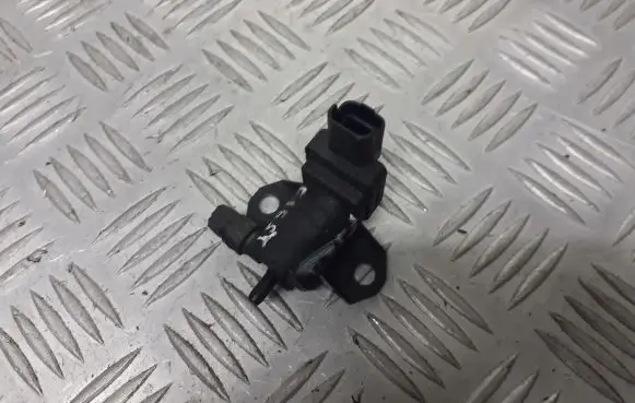 Ford Fiesta Valve vacuum 9688124580
