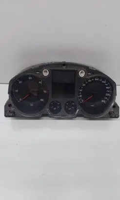 Volkswagen PASSAT B6 Speedometer (instrument cluster) 3C0920850L