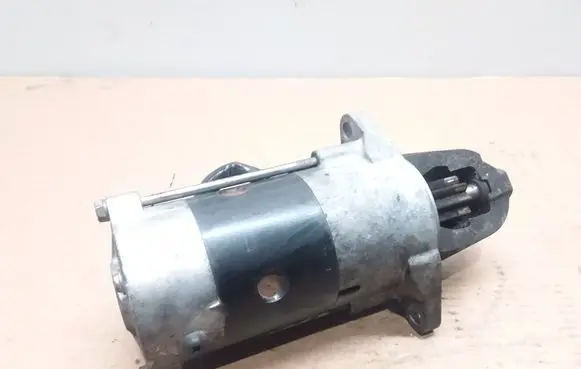 Subaru Legacy Starter motor 233D0AA621 M002T89076