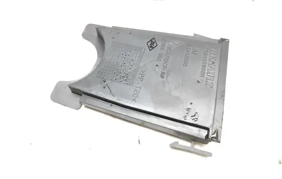 Renault Trafic III (X82) Fuse box cover 758A68898R 93452505 2996000