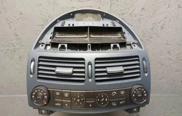Mercedes-Benz E W211 Climate control unit 2118300085