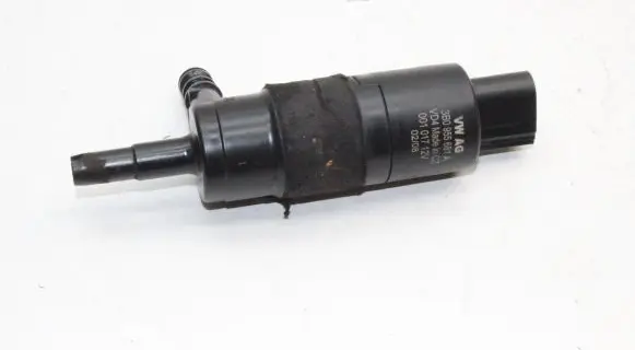 Audi TT TTS Mk2 Windscreen/windshield washer pump 3B0955681A