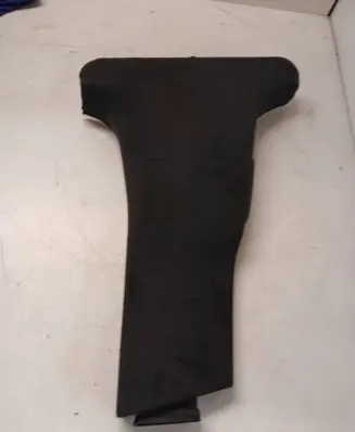 (B) pillar trim (bottom)