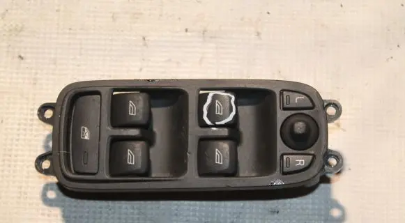 Volvo XC60 Electric window control switch 31334345
