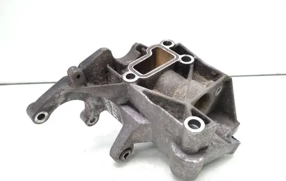 Audi A4 S4 B7 8E 8H Power steering pump mounting bracket 059145169AA