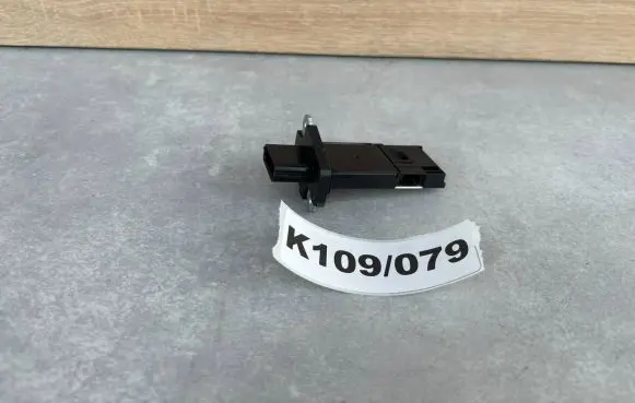 Nissan Juke I F15 Mass air flow meter 22680-7S000