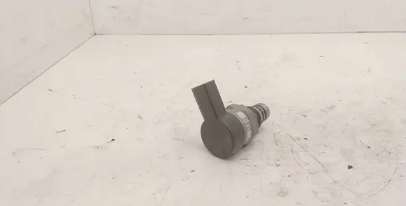 BMW 3 E90 E91 Fuel pressure regulator 0281002949 190508 33039681