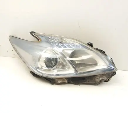 Toyota Prius (XW30) Headlight/headlamp
