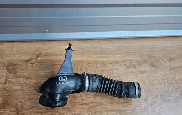 Maserati Levante Turbo system vacuum part 670038729