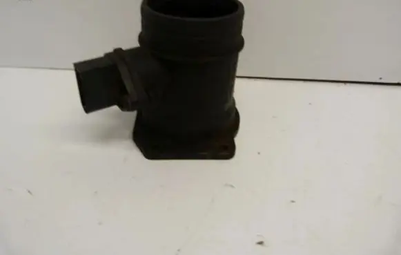 Audi A4 S4 B5 8D Mass air flow meter 0280218013