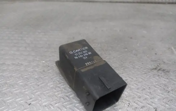 Peugeot 607 Glow plug pre-heat relay 9640469680