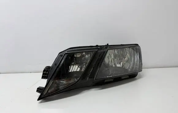 Skoda Octavia Mk3 (5E) Headlight/headlamp 5E1941015C