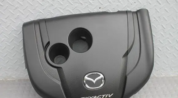 Engine cover (trim)