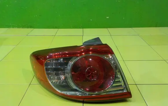 Hyundai Santa Fe Rear/tail lights 924012B5 ZP75