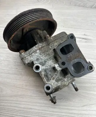 Mitsubishi Outlander Water pump