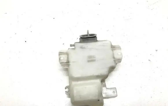 Mitsubishi Pajero Windshield washer fluid reservoir/tank 060351507 MB628750