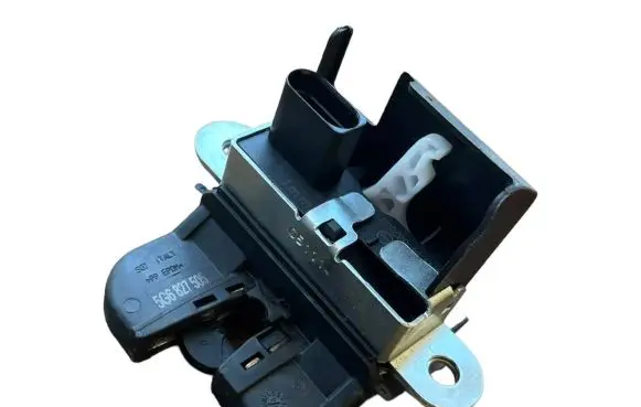 Volkswagen Golf VII Tailgate/trunk/boot lock/catch/latch 5G6827505